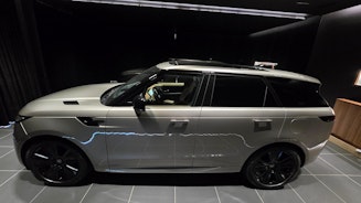 Vehicle image LAND ROVER RANGE ROVER SPORT0