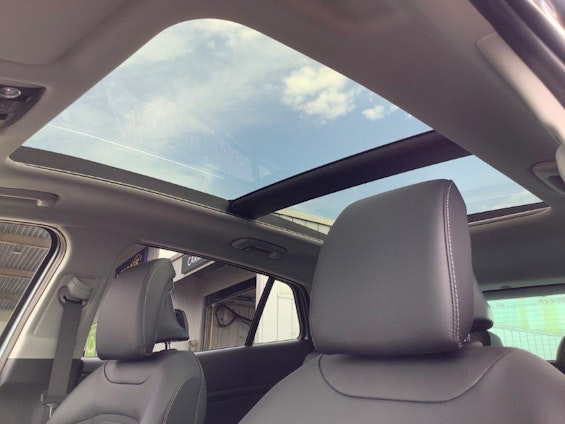 Vehicle image 9 Vehicle image 9