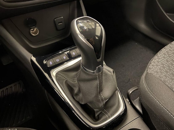 Vehicle image 8 Vehicle image 8