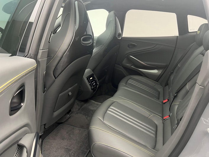 Vehicle image ASTON MARTIN DBX