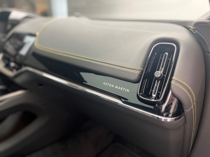 Vehicle image ASTON MARTIN DBX