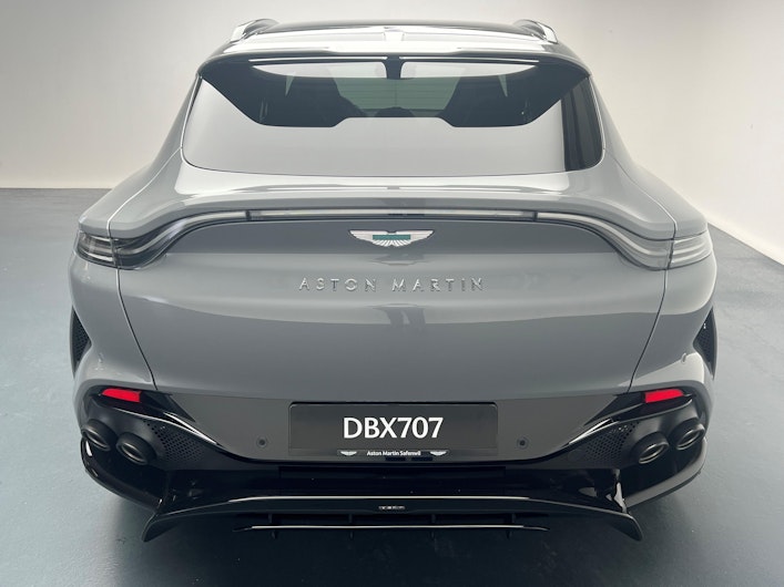 Vehicle image ASTON MARTIN DBX