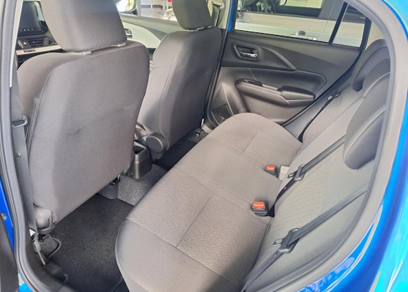 Vehicle image 5 Vehicle image 5