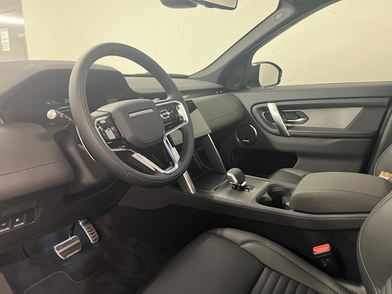 Vehicle image 5 Vehicle image 5