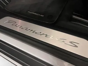 PORSCHE Panamera 4S E-Hybrid