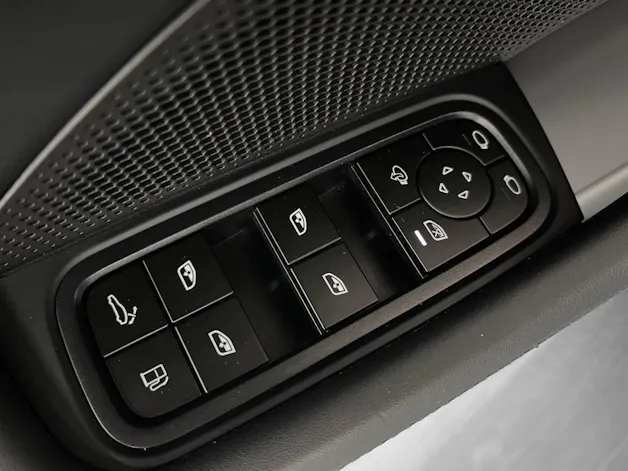 PORSCHE Panamera 4S E-Hybrid