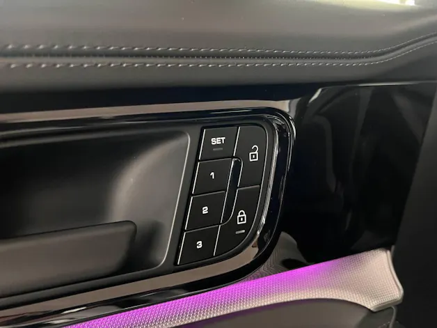 PORSCHE Panamera 4S E-Hybrid