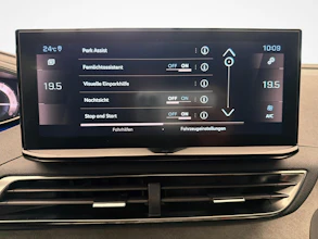 https://vehicle.imgix.net/3607318/b346c588-2ff6-4d57-bb4b-9a7f2195348d.jpg