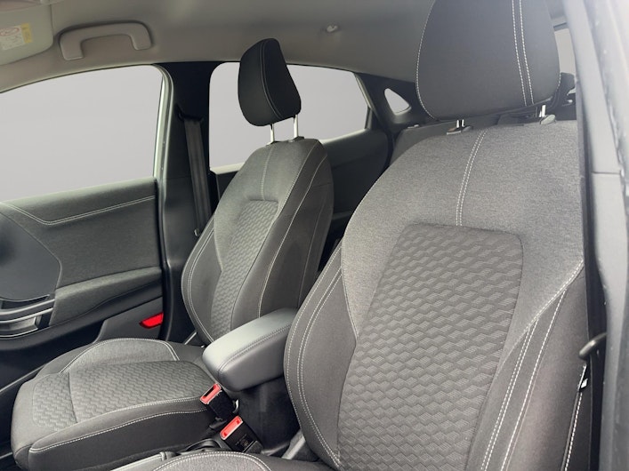 Vehicle image FORD PUMA