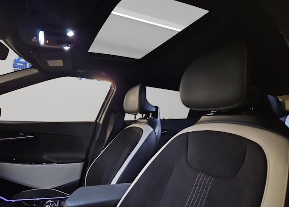 Vehicle image 10 Vehicle image 10