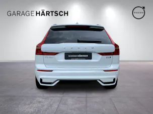 Volvo XC60 2.0 B5 MH Ultra Dark AWD