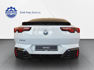 BMW iX2 xDrive 30