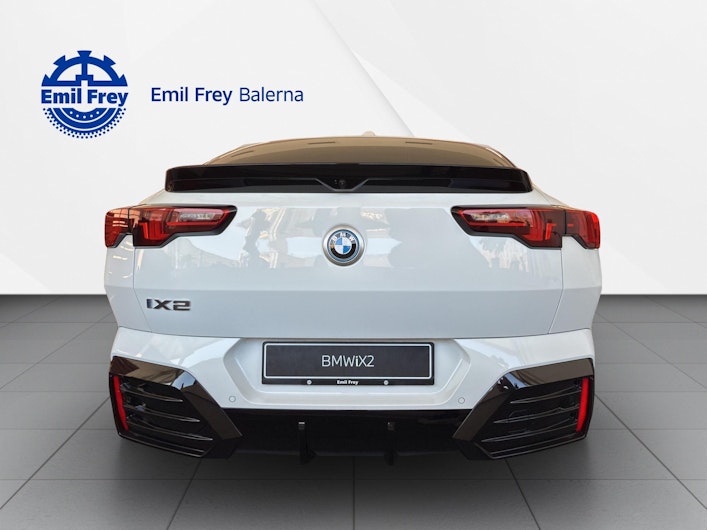 Vehicle image BMW iX2