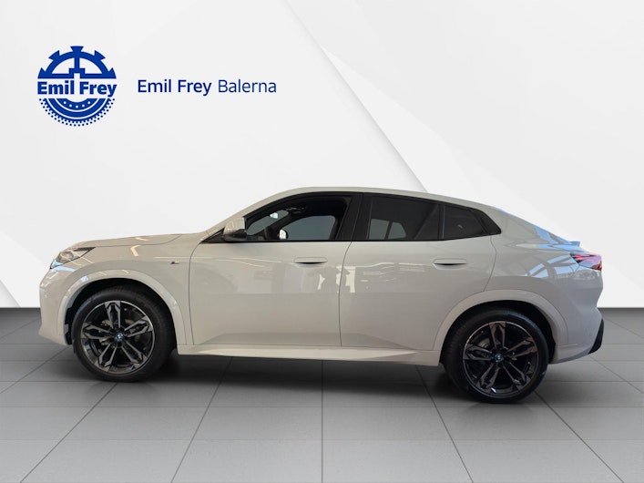 Vehicle image BMW iX2