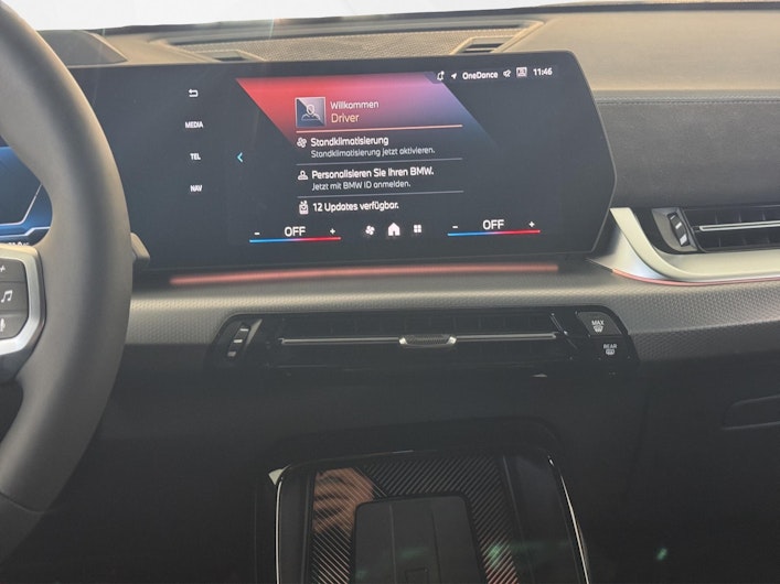 Vehicle image BMW iX2