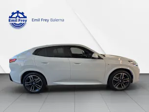 BMW iX2 xDrive 30