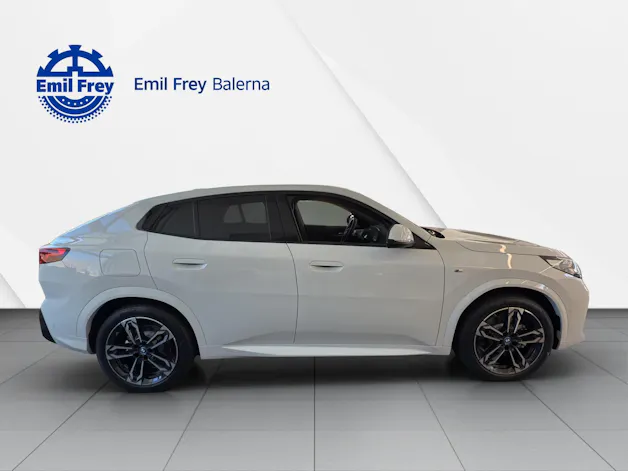 BMW iX2 xDrive 30