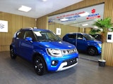 First vehicle image