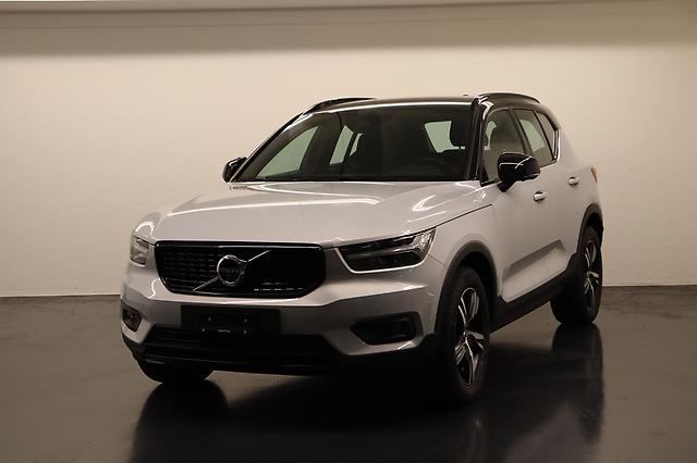 VOLVO XC40 2.0 B4 MH R-Design: Jetzt Probefahrt buchen!