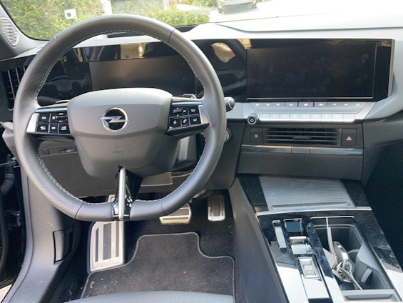 Vehicle image 5 Vehicle image 5