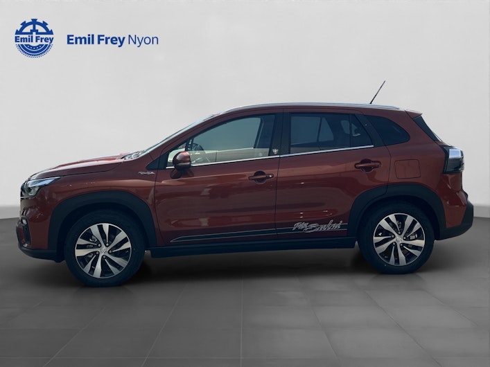 Vehicle image SUZUKI S-CROSS