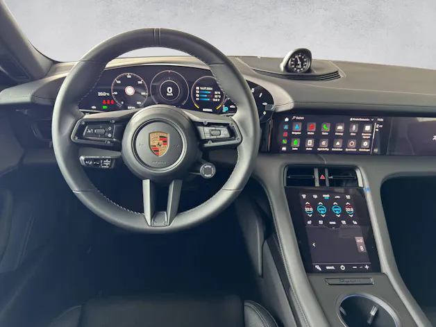 Porsche Taycan 4 Cross Turismo