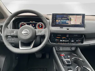 Nissan X-Trail 1.5 VC-T Tekna e-4orce 7P
