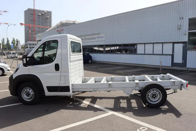 Citroën Jumper Kab.-Ch. 35+ L2S 2.2 BlueHDi 140