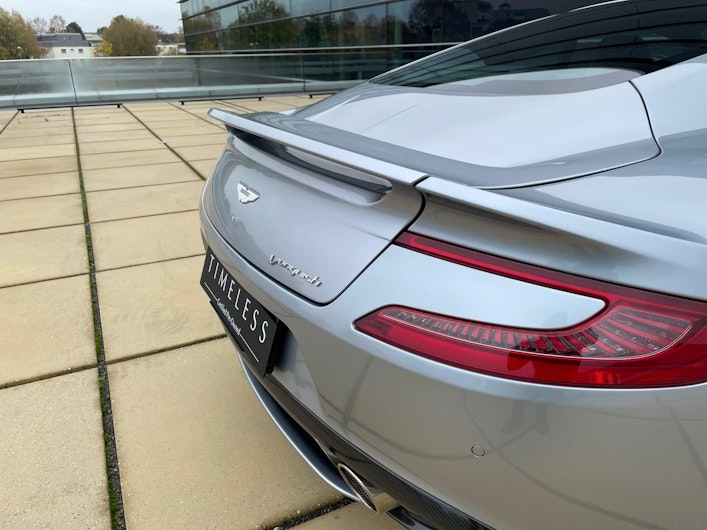 Vehicle image ASTON MARTIN V12 Vanquish