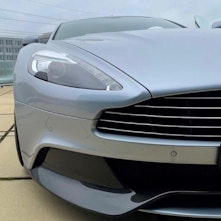 Vehicle image ASTON MARTIN Vanquish 6.0 V12