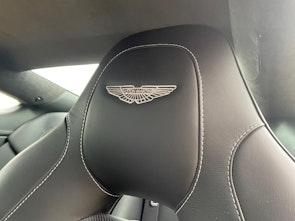 Vehicle image ASTON MARTIN Vanquish 6.0 V12