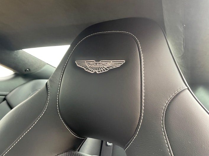 Vehicle image ASTON MARTIN V12 Vanquish