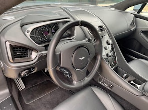 Vehicle image ASTON MARTIN Vanquish 6.0 V12