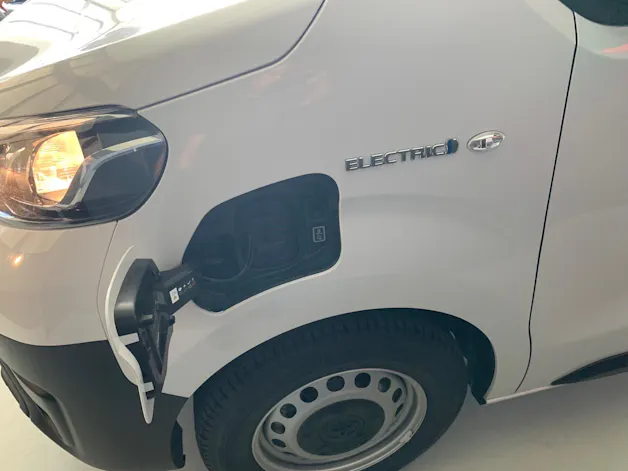 Toyota PROACE Van L1 50KWh Active