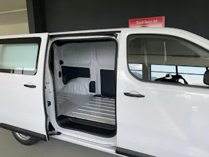 Toyota PROACE Van L1 50KWh Active