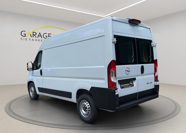 Vehicle image 6 Vehicle image 6