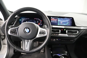 Vehicle image BMW 120d xDrive