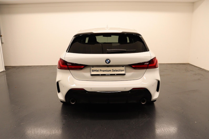 Vehicle image BMW 1 SERIES