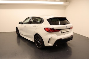 Vehicle image BMW 120d xDrive