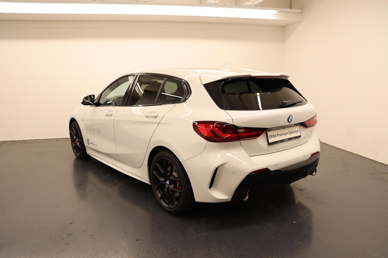 Vehicle image BMW 1 SERIES