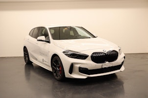 Vehicle image BMW 120d xDrive