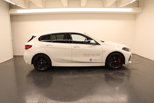 Vehicle image BMW 120d xDrive