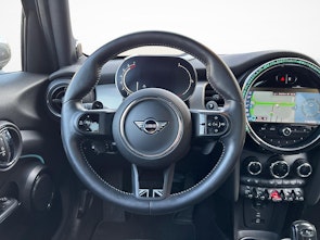 image du véhicule MINI F55 2.0i Cooper S SDKG