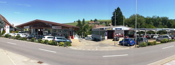 Vehicle image 8 Vehicle image 8