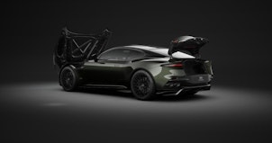 Vehicle image ASTON MARTIN DBS Coupé 770 5.2 V12 Bi-Turbo Ultimate