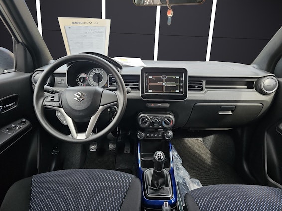 Vehicle image 12