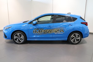 Vehicle image SUBARU Impreza 2.0i 4x4 e-Boxer Luxury