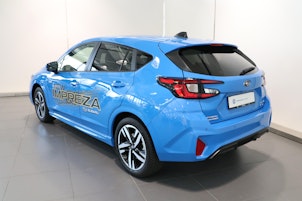 Vehicle image SUBARU Impreza 2.0i 4x4 e-Boxer Luxury