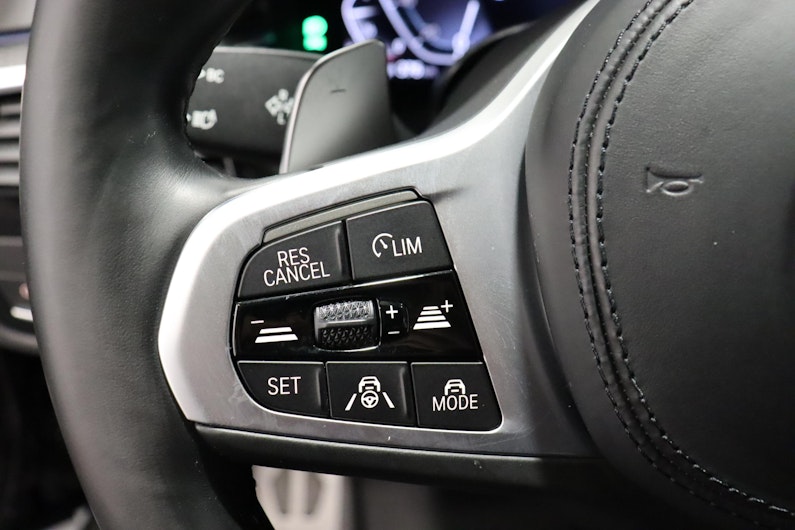 Vehicle image BMW 5 SERIES