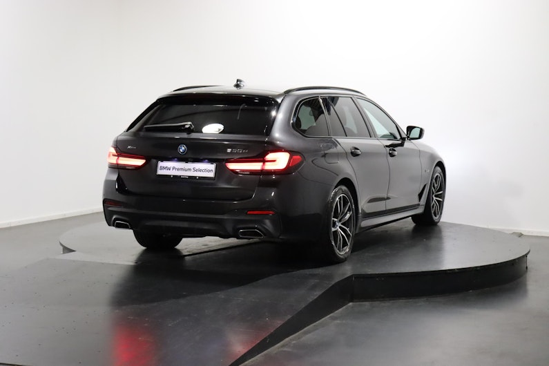 Vehicle image BMW 5 SERIES